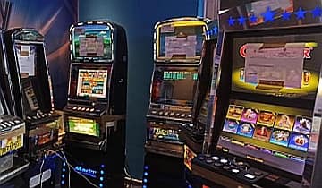 Catania, bliz dei Carabinieri nel Calatino: sequestrate slot scollegate alla rete ADM e banconote false