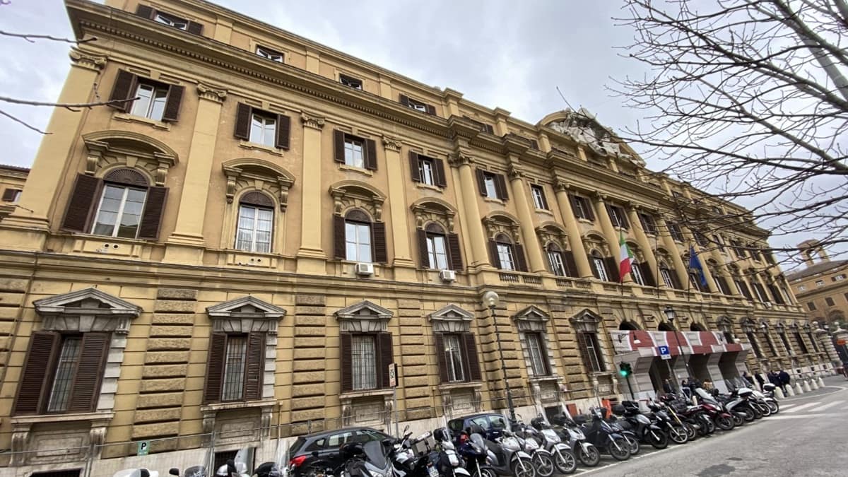 Giochi, gettito in calo del 9,9%: per il MEF “pesa il passaggio dall’appareccho fisico all’online”